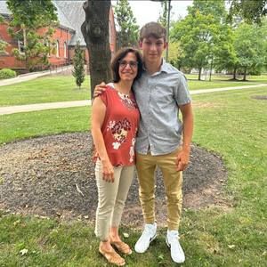 Meet your Posher, Traci